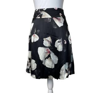 White House Black Market Black Floral Silk Bubble Hem Skirt Size 4